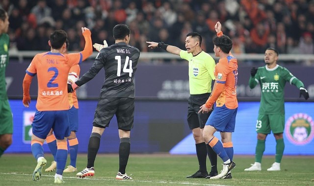 kaiyun sports-重磅！京鲁大战裁判谜团破解：马宁并非人选，想要公平只能靠他？