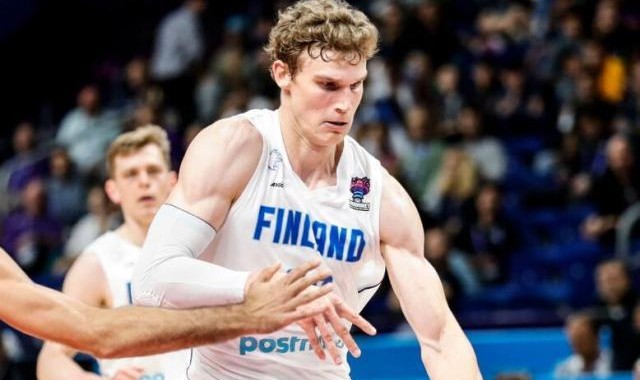 开云官方网站-被交易刺激的马尔卡宁！火爆砍分 爵士才是赢家？