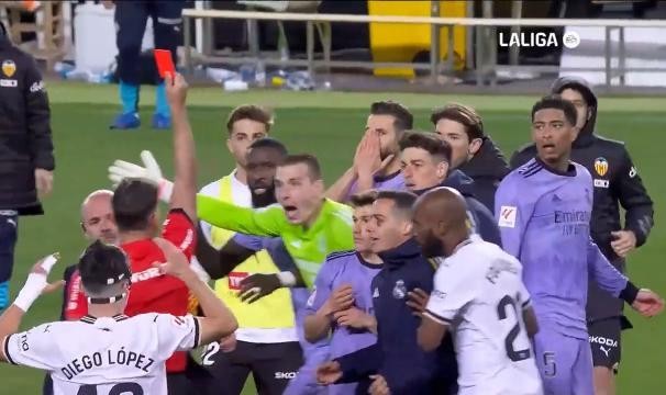 开云体育官方网站-哨压绝杀！贝林99分钟进球被吹，裁判皇马谁是谁非？