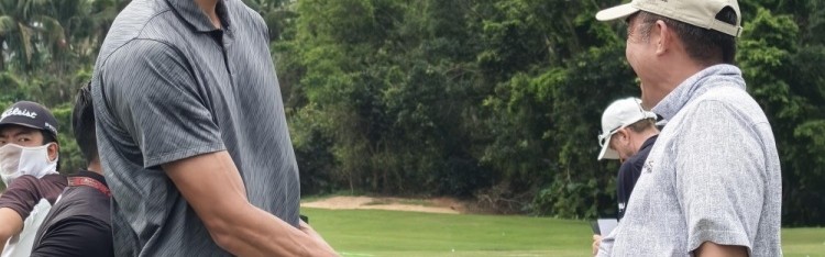 开云官方网站-好久不见！易建联现身观澜湖高尔夫比赛 面带笑容心情不错