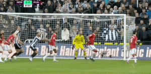 1680476452439009537.gif 曼联.gif